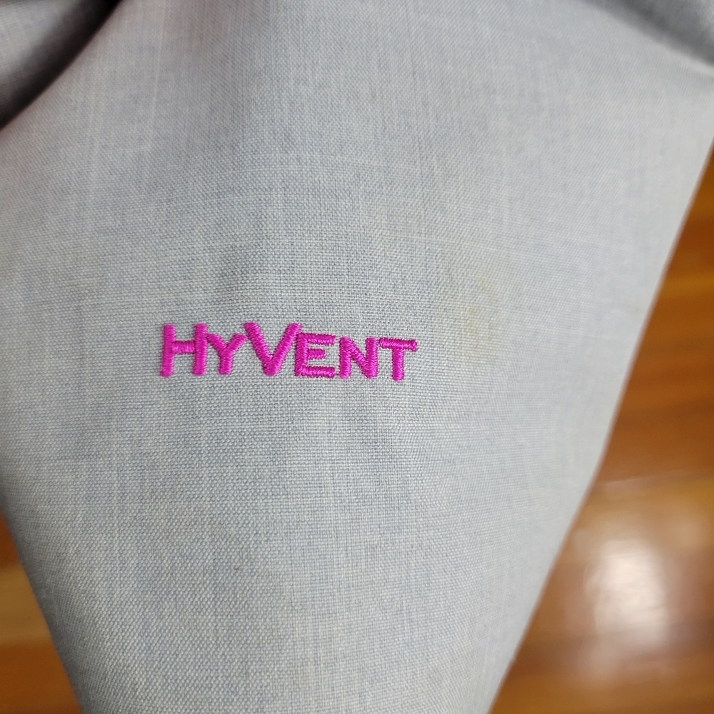 Womans The North Face HyVent Lightweight Jacket Gray/Pink size Small Hooded - Picture 8 of 16